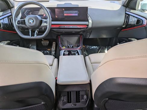 Used 2025 BMW X3 xDrive30i AWD/4WD image 11