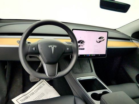 Used 2025 Tesla Model Y Long Range AWD/4WD image 12