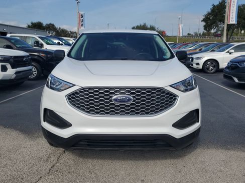 Used 2024 Ford Edge SE image 2