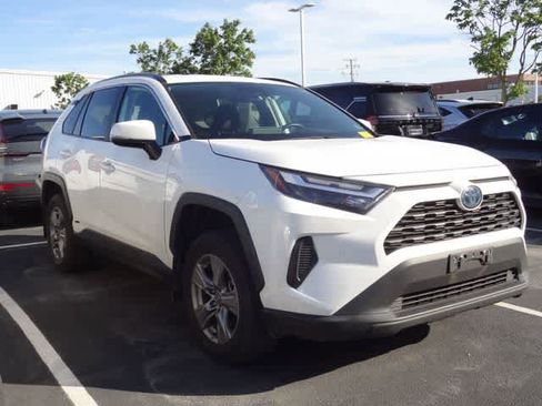 Certified 2024 Toyota RAV4 XLE AWD/4WD image 3