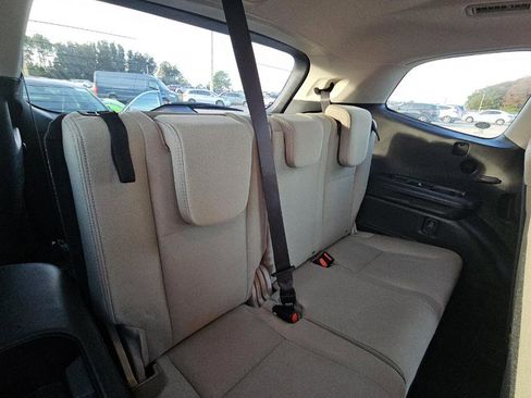 Used 2024 Subaru Ascent Premium w/ Convenience Package image 10