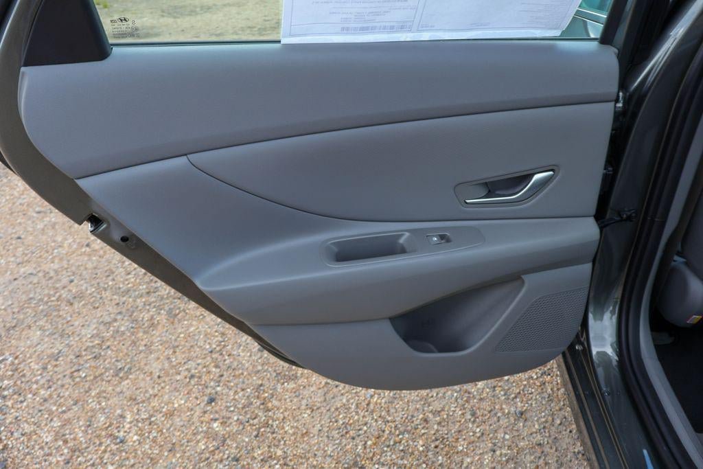 New 2026 Hyundai Elantra SEL Sport Premium FWD image 21