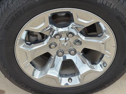 Used 2020 RAM 1500 Lone Star RWD image 11