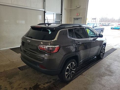 Used 2024 Jeep Compass Limited image 3