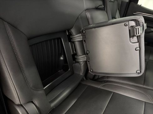 Certified 2022 Chevrolet Silverado 1500 LTZ w/ LTZ Premium Package AWD/4WD image 20