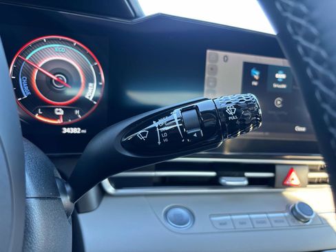 Certified 2023 Hyundai Elantra Limited w/ Cargo Package image 28