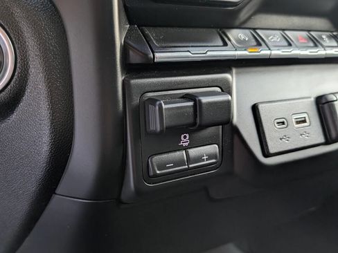 Used 2021 Chevrolet Silverado 1500 RST w/ Bed Protection Package image 18