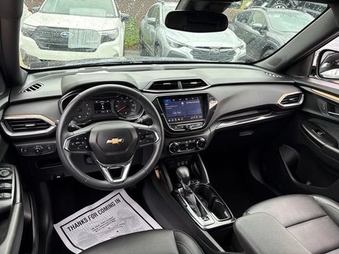 Used 2023 Chevrolet TrailBlazer ACTIV w/ Convenience Package FWD image 11