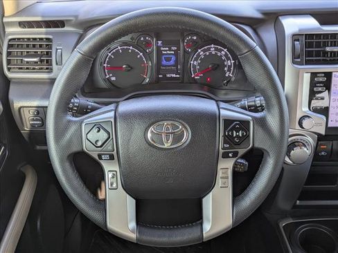 Used 2024 Toyota 4Runner SR5 image 10