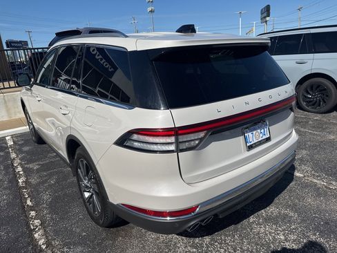 Used 2025 Lincoln Aviator AWD w/ Equipment Group 101A image 5