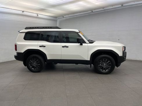 Used 2025 Toyota Land Cruiser 1958 image 3