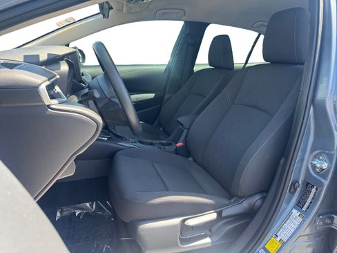 Used 2026 Toyota Corolla LE w/ Carpet Mat Package (TMS) FWD image 9