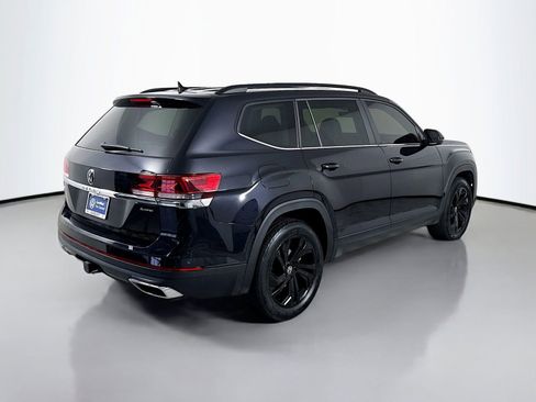 Certified 2023 Volkswagen Atlas SE w/ Black Wheel Package AWD/4WD image 9