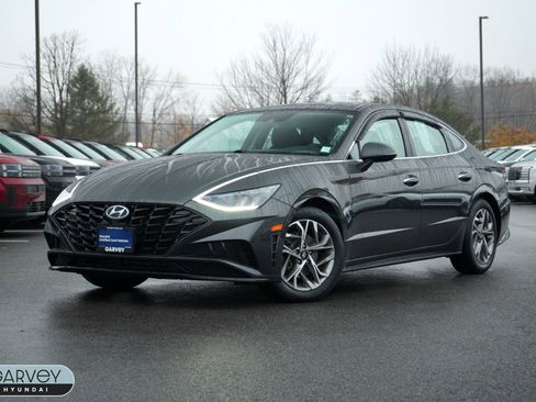 Certified 2022 Hyundai Sonata SEL w/ Convenience Package image 1