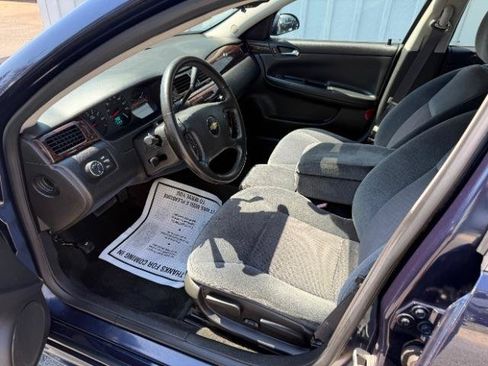 Used 2012 Chevrolet Impala LS FWD image 17