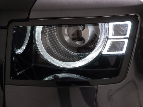 Used 2024 Land Rover Defender 110 X AWD/4WD image 9