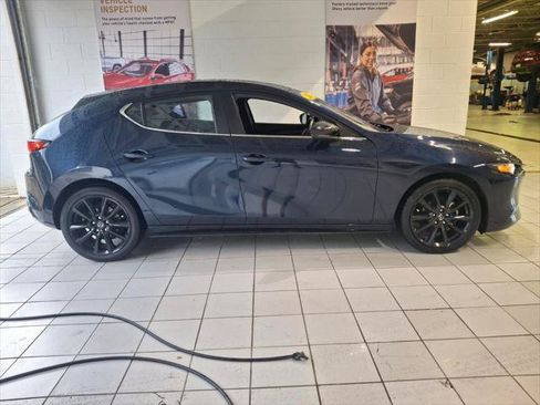 Used 2025 MAZDA MAZDA3 s Sport FWD image 7