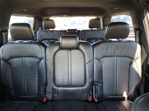 Used 2022 Jeep Wagoneer Series II AWD/4WD image 13