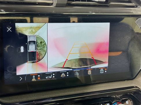 Used 2024 GMC Sierra 2500 AT4 w/ AT4 Premium Plus Package image 12