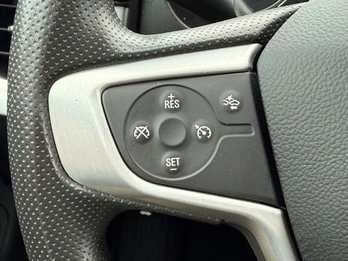 Used 2022 GMC Terrain SLE w/ Driver Convenience Package FWD image 16