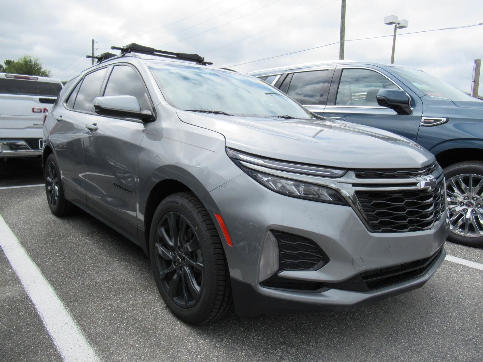 Used 2023 Chevrolet Equinox RS w/ RS Leather Package FWD image 1