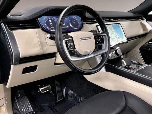 Used 2023 Land Rover Range Rover SE image 15