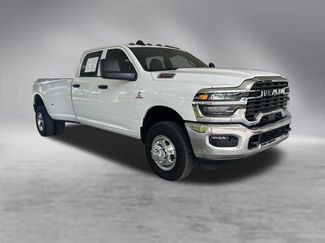 Used 2026 RAM 3500 Tradesman w/ Chrome Appearance Group A AWD/4WD video 2