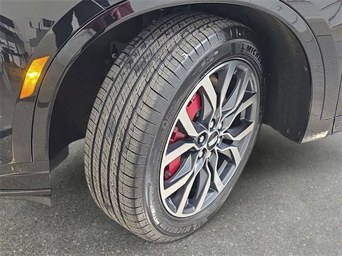 Certified 2023 Cadillac XT6 Sport image 29