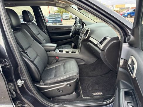 Used 2012 Jeep Grand Cherokee Laredo image 26