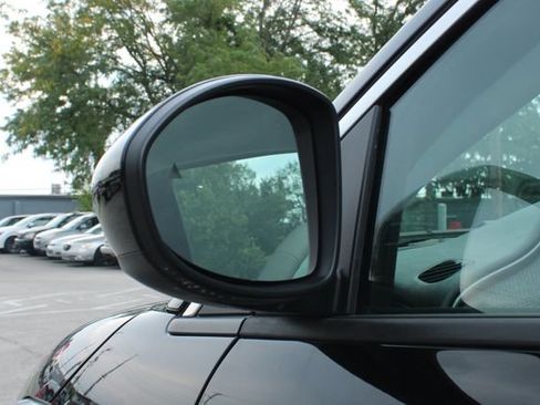 Used 2024 FIAT 500 e FWD image 8