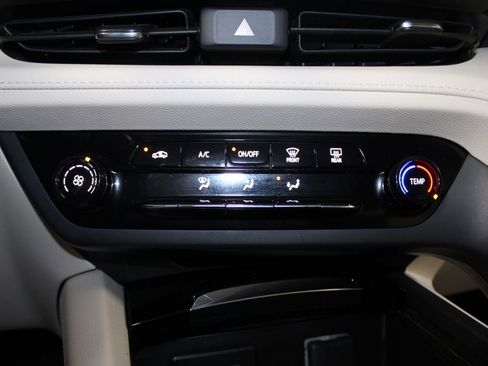 Used 2023 Buick Envision Preferred image 47