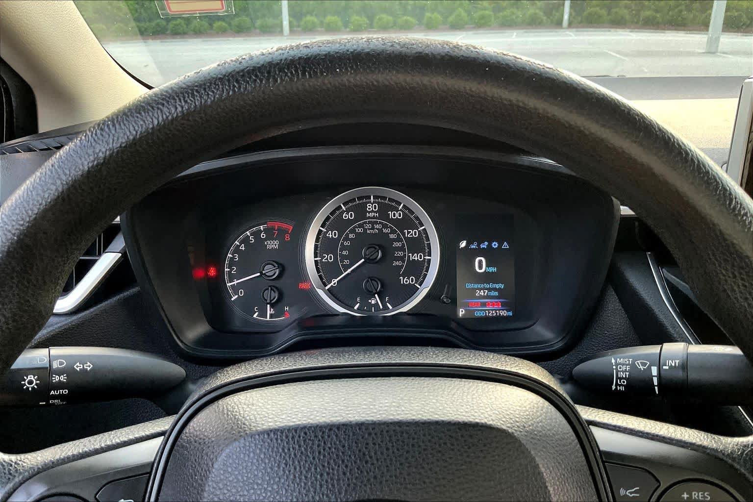 Used 2021 Toyota Corolla LE FWD image 25
