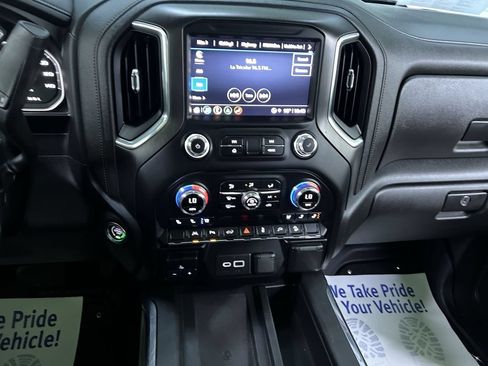 Used 2022 GMC Sierra 1500 AT4 w/ AT4 Premium Package AWD/4WD image 21