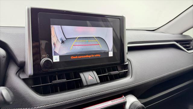 Used 2024 Toyota RAV4 LE FWD image 30