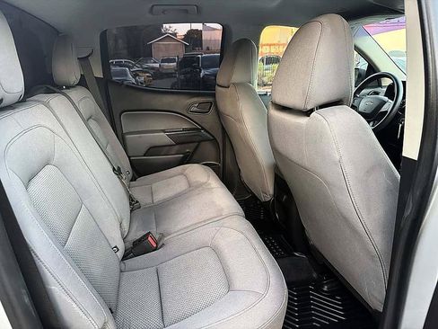Used 2018 Chevrolet Colorado W/T w/ Custom Special Edition RWD image 18