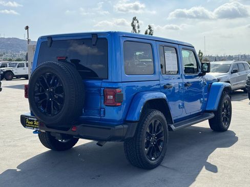 Used 2022 Jeep Wrangler Unlimited Sahara w/ Cold Weather Group image 6