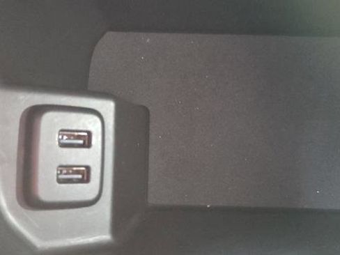 Used 2024 GMC Terrain SLT w/ Infotainment Package II image 33