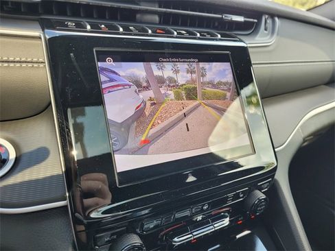 New 2025 Jeep Grand Cherokee L Altitude image 33