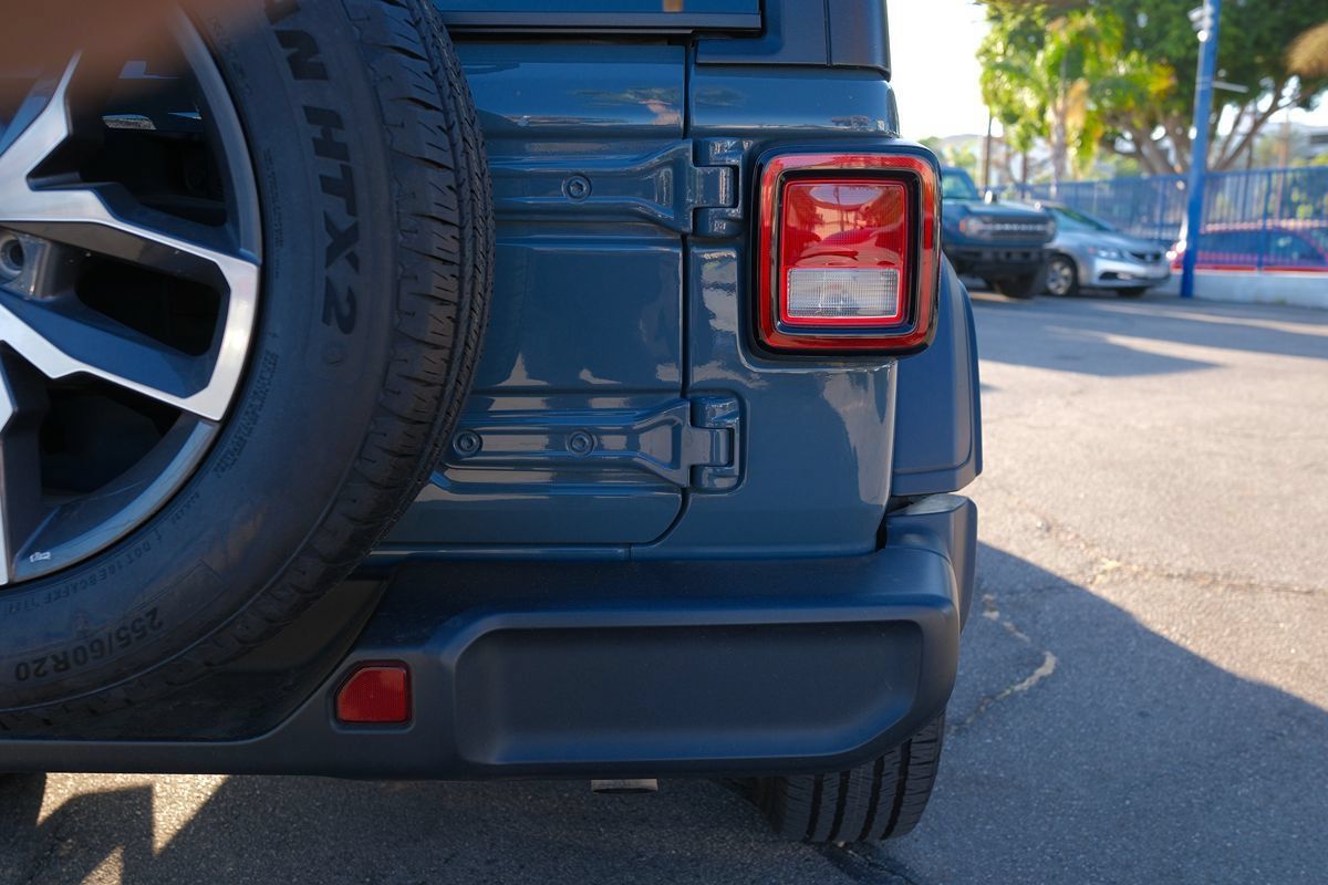 Used 2024 Jeep Wrangler Unlimited w/ Technology Group AWD/4WD image 41