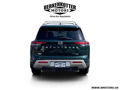Used 2024 Nissan Pathfinder Platinum w/ Cargo Package AWD/4WD image 6