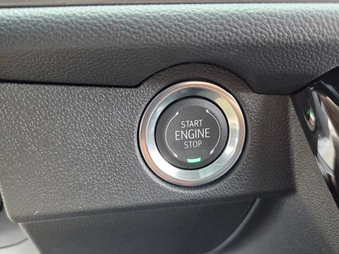 Used 2026 Chevrolet Traverse LT w/ Driver Confidence Package FWD image 25