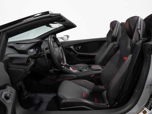 Used 2020 Lamborghini Huracan EVO AWD/4WD image 39