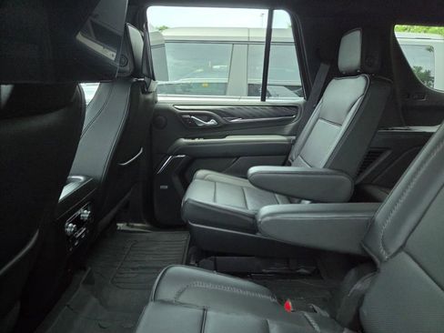 Used 2023 GMC Yukon Denali w/ Denali Reserve Package AWD/4WD image 7