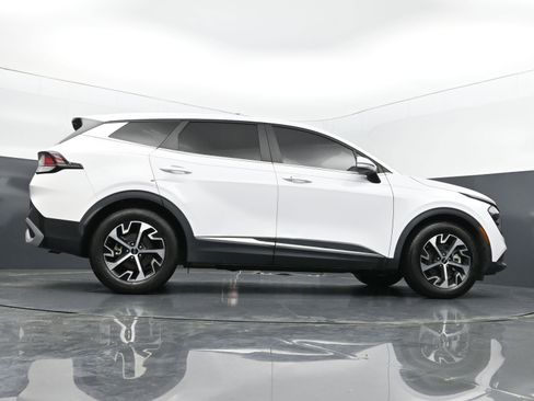 Used 2023 Kia Sportage EX FWD image 40