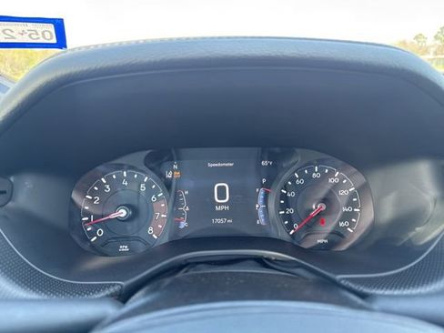 Used 2025 Jeep Compass Trailhawk image 18