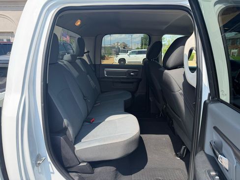 Used 2021 RAM 1500 Classic SLT RWD image 10