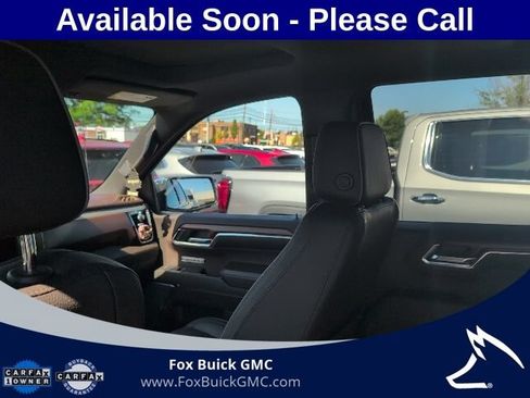 Used 2023 GMC Sierra 1500 Denali w/ Denali Reserve Package AWD/4WD image 8