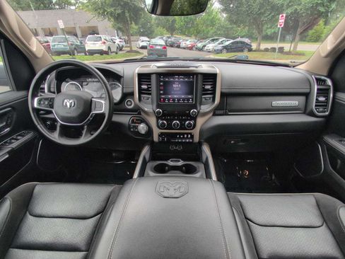 Used 2021 RAM 1500 Laramie AWD/4WD image 15