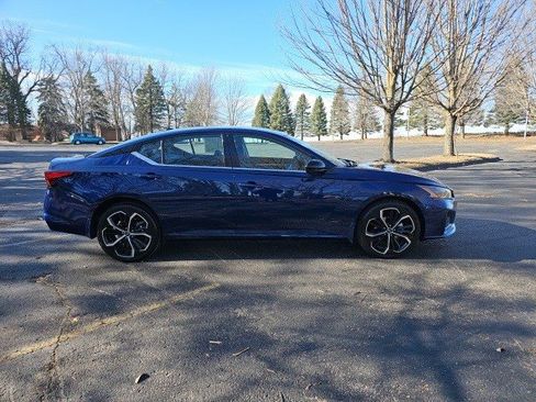 Used 2023 Nissan Altima 2.5 SR image 7