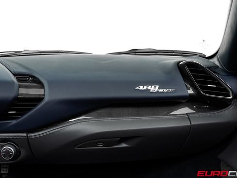 Used 2018 Ferrari 488 Spider RWD image 43